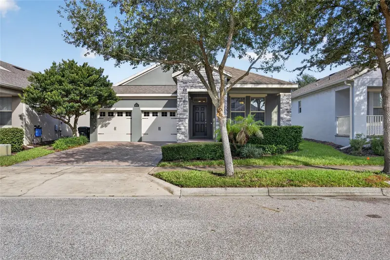16137 Hampton Crossing Dr, FL