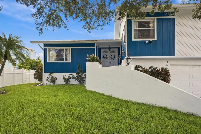 5008 Bay State Rd, FL