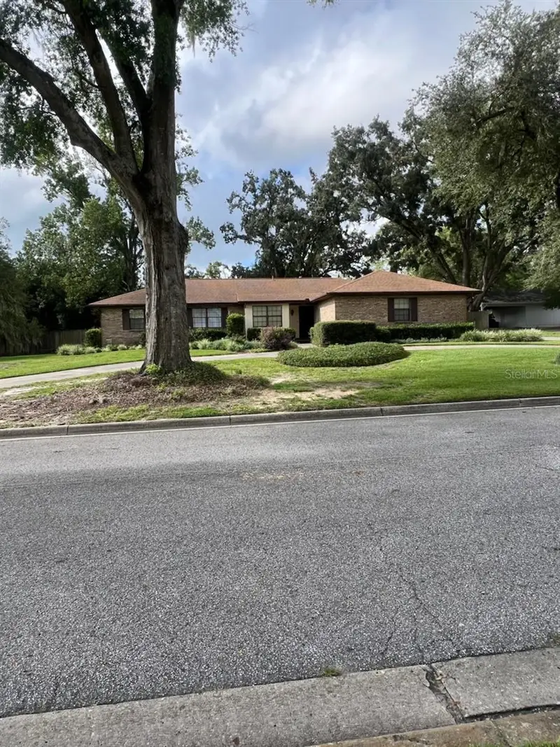 4454 Ne 1 St, FL