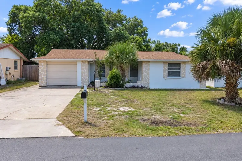 Palm Terrace Gardens listing