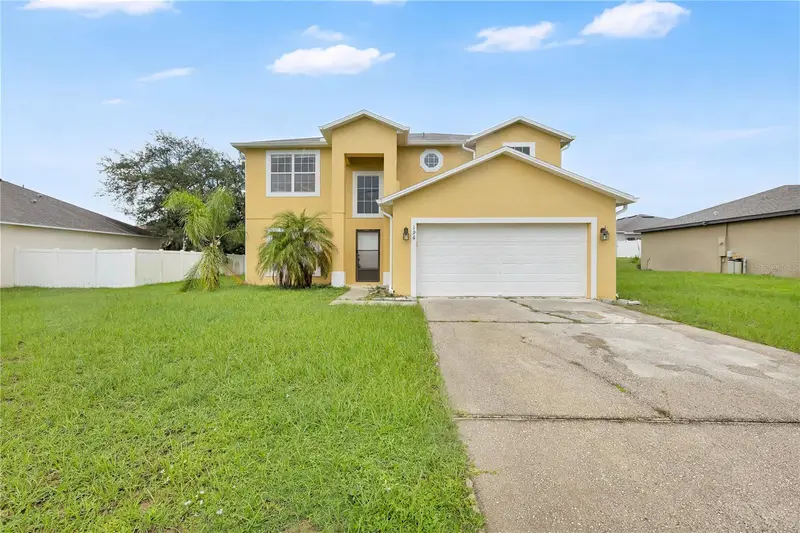 196 Athabasca Dr, FL