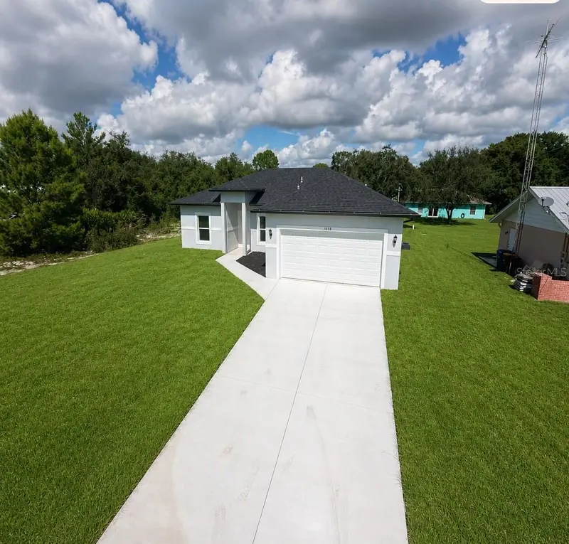 1018 Godetia St, FL