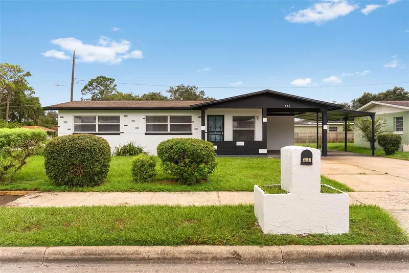 446 Gilman Cir, FL