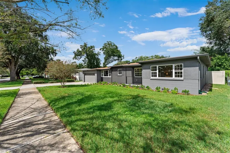 Colonialtown listing