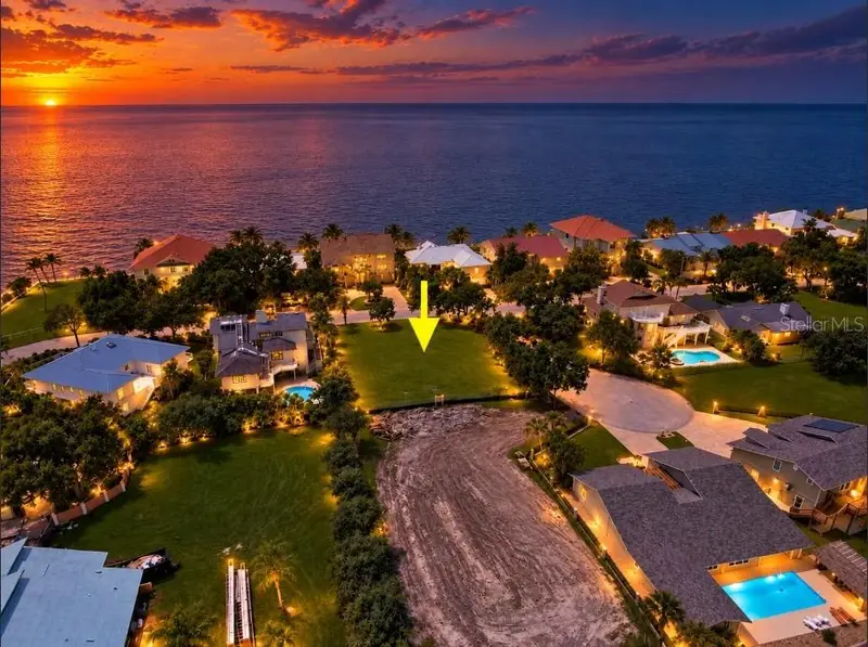 West Shore Dr, FL