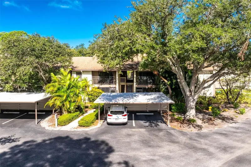 642 Bird Bay Dr E #205, FL