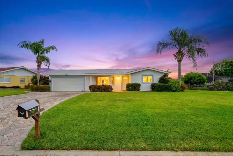 812 Arlington Rd, FL