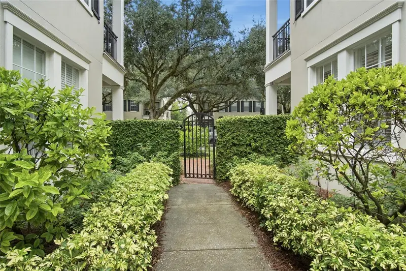 1579 Lake Baldwin Ln, FL