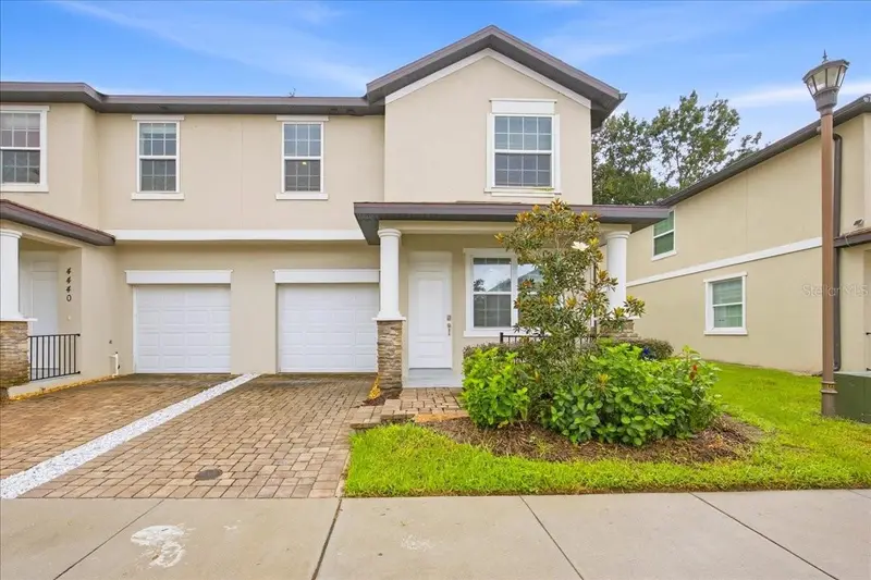 4444 Summer Flowers Pl, FL