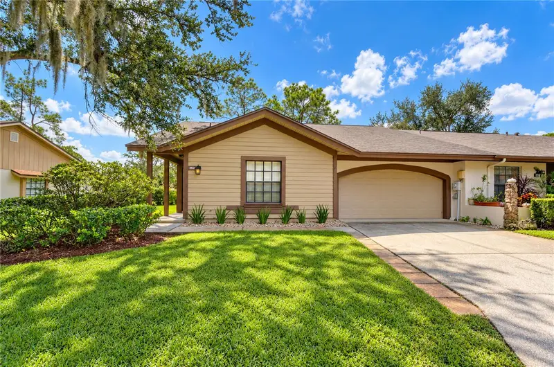 3942 Shoreside Cir, FL
