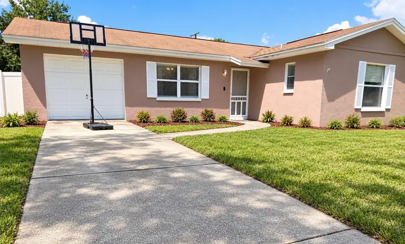6044 Fauna Ln, FL