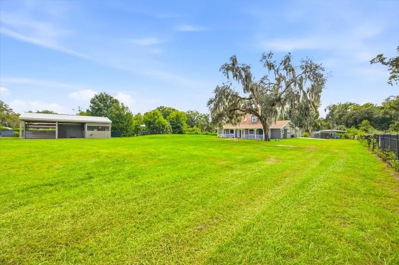 3717 Futch Loop, FL