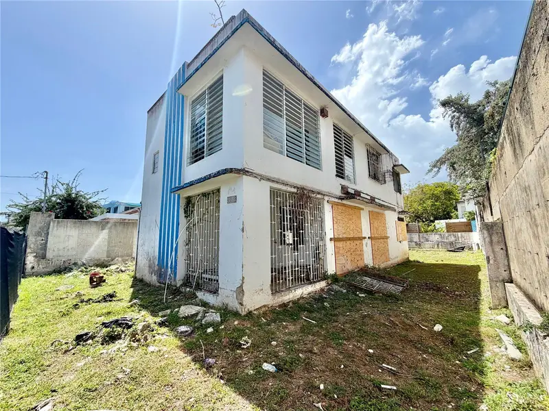 2052 EspañA St., PR