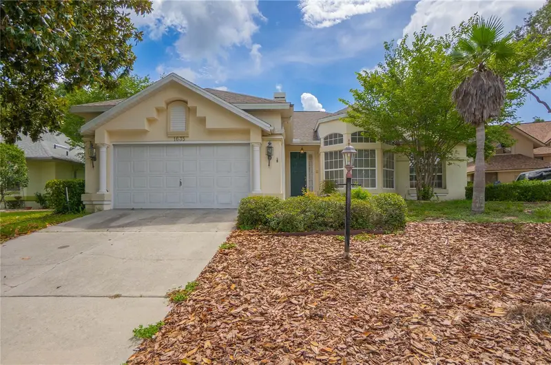 1635 N Marlborough Loop, FL