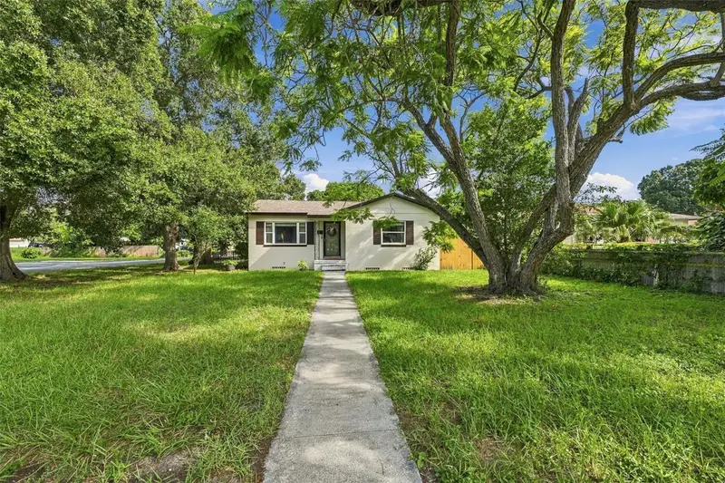 2495 34th Ave N, FL