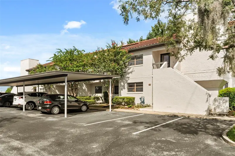 720 Killarney Bay Ct #7-6, FL