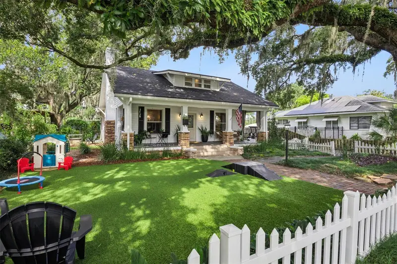 128 N Highland Ave, FL