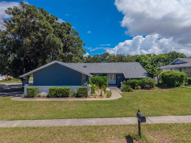 2709 Winding Way, FL