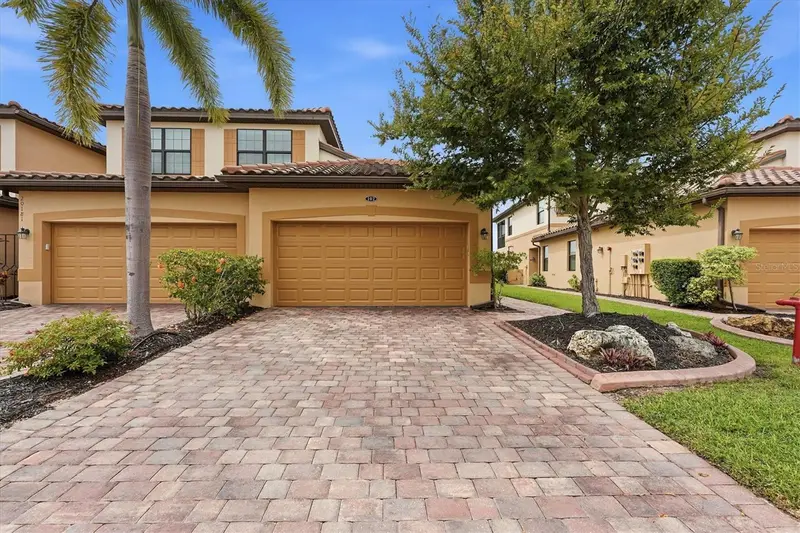 20181 Ragazza Cir #102, FL