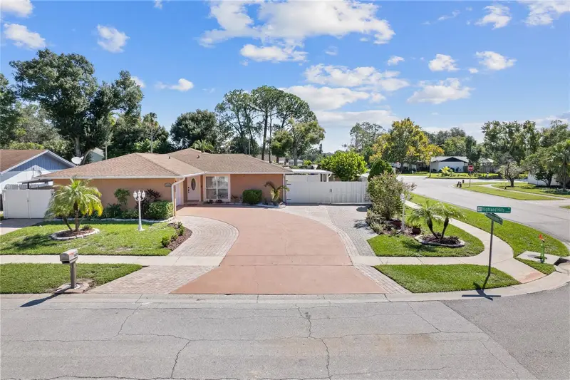 14501 Highland Hills Pl, FL