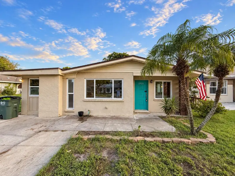 2921 7th Ave W, FL
