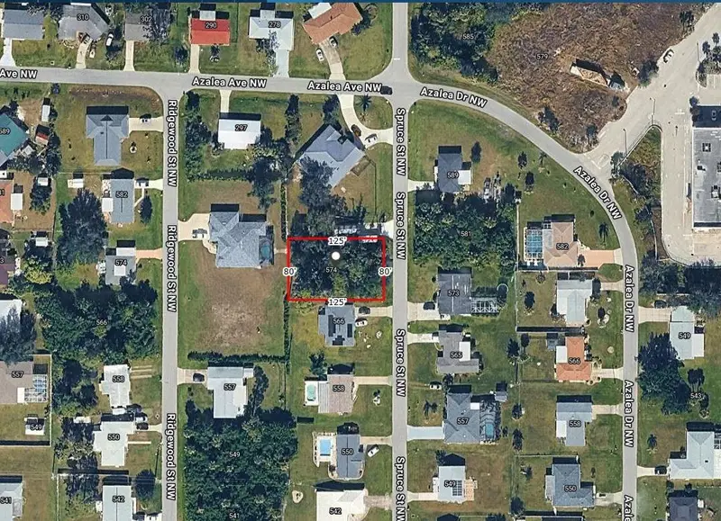 574 Spruce St Nw, FL