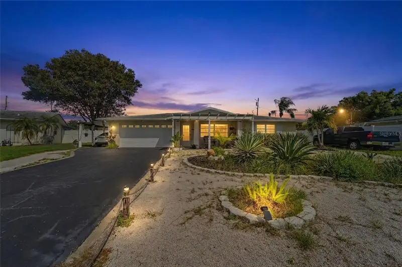 1779 Avon Ln, FL