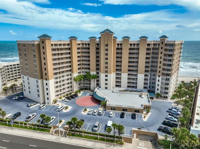 Daytona Beach Shores pending