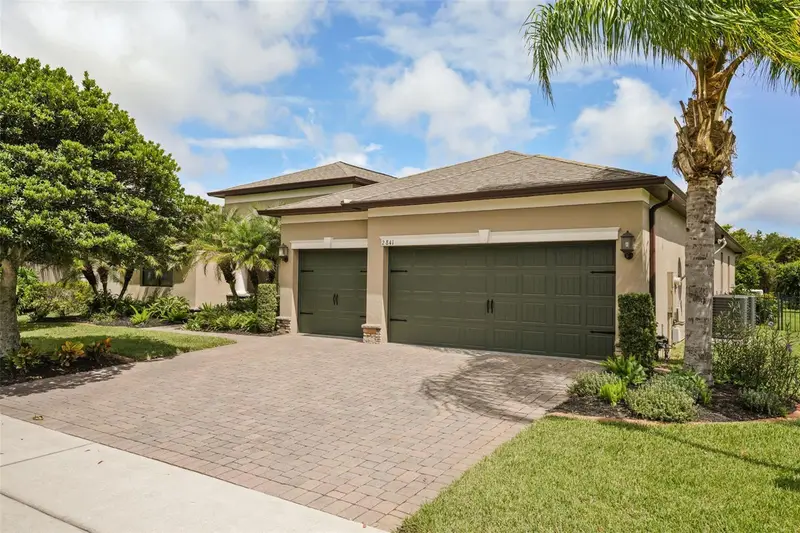 2841 Autumn Breeze Way, FL