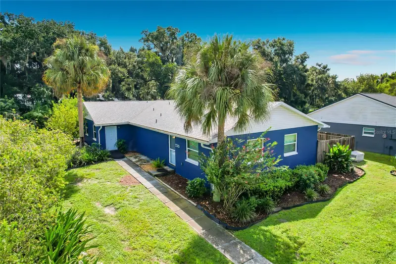 735 & 737 Zella Ln #735/737, FL