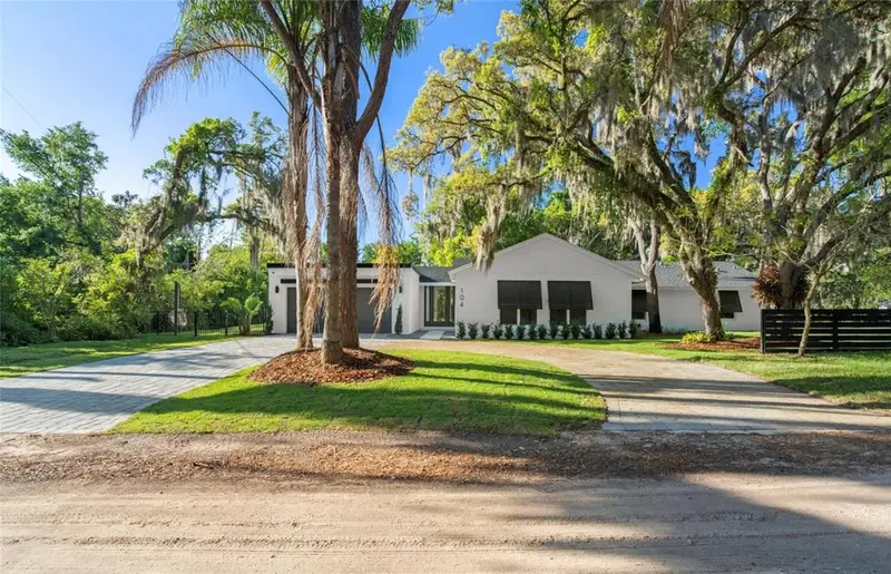 104 E 1st Ave, FL