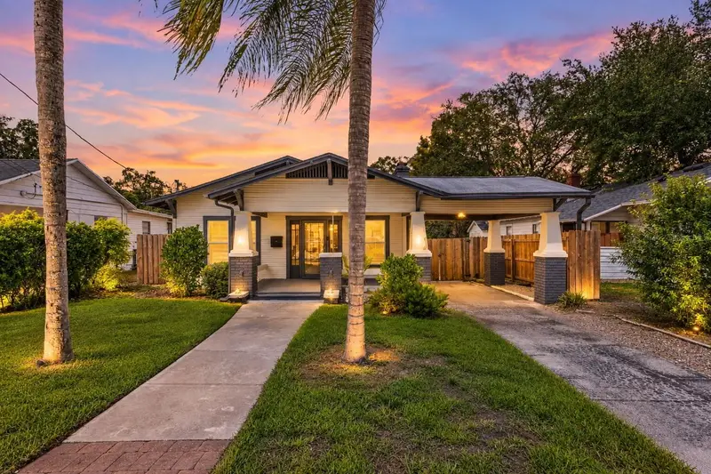 303 W Curtis St, FL