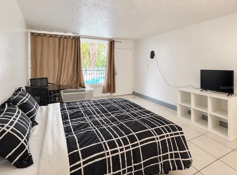 7900 S Orange Blossom Trl #2002, FL