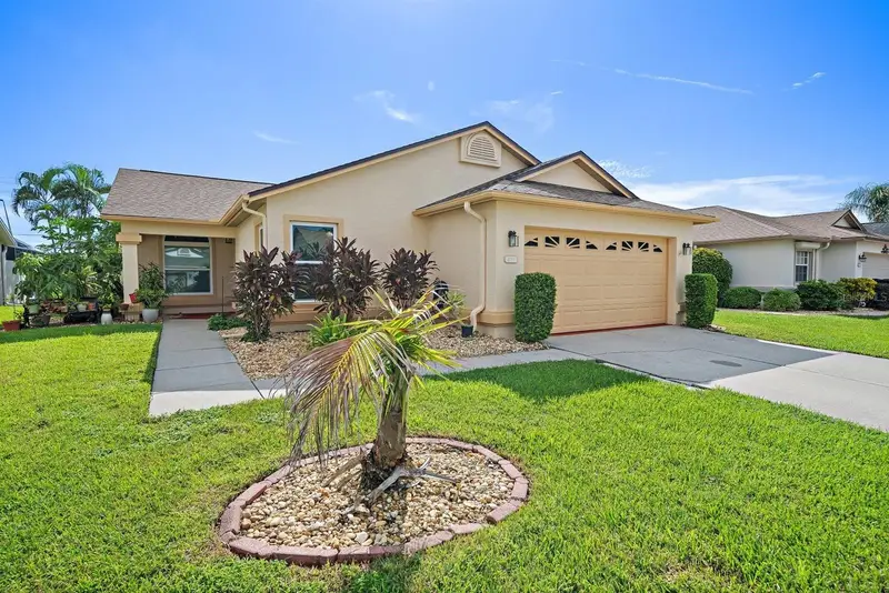 4759 Raintree Street Cir E, FL