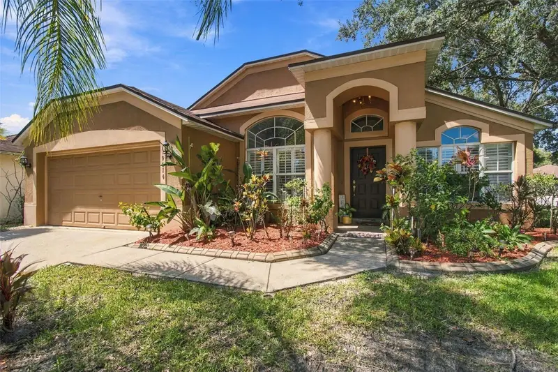 19014 Silverbrook Dr, FL