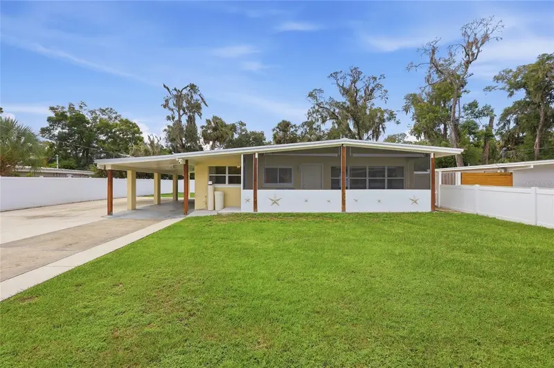 742 Temple Ave, FL