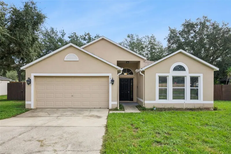 1612 Muir Cir, FL