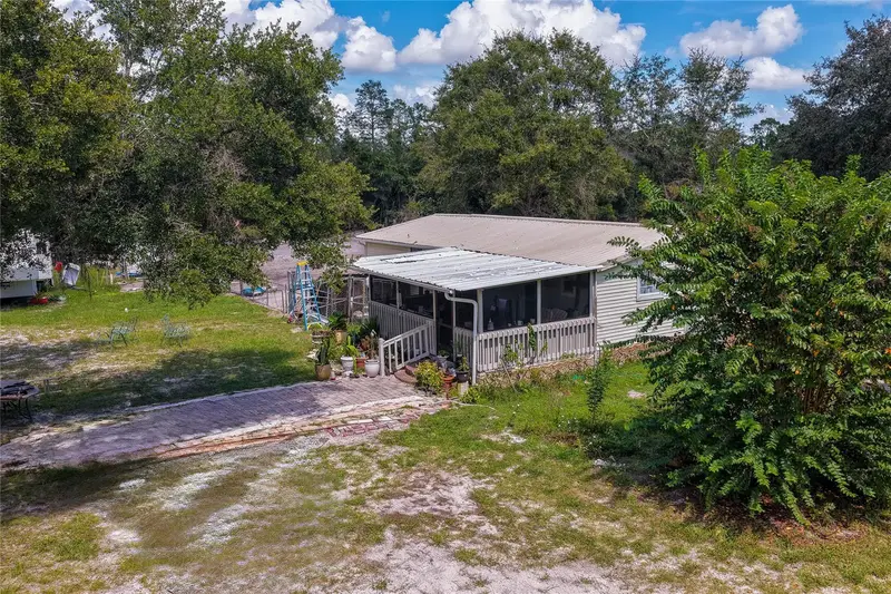 41330 Ford Rd, FL
