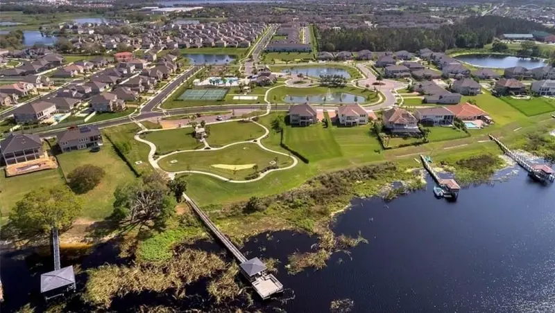 15199 Lake Claire Overlook Dr, FL
