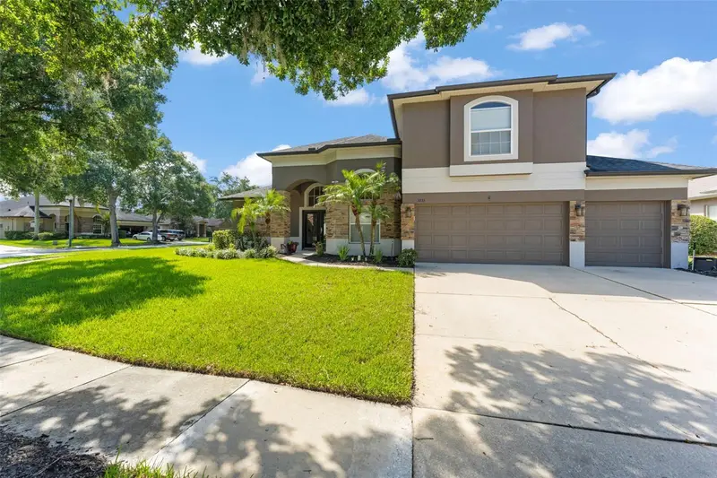 3833 Emerald Estates Cir, FL