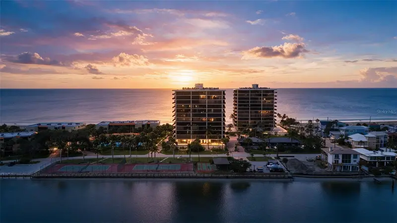 7600 Bayshore Dr #208, FL