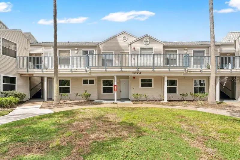 2500 Woodgate Blvd #104, FL
