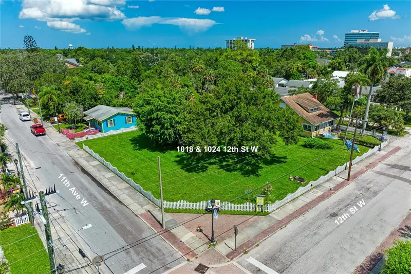 1018 12th St W, FL
