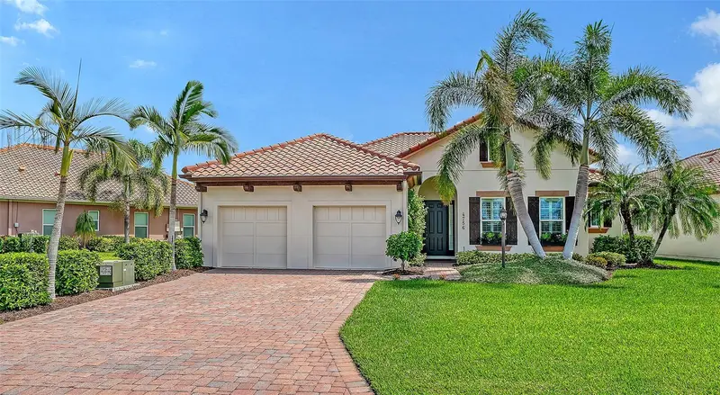 4756 Royal Dornoch Cir, FL