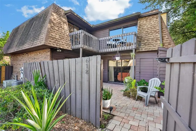 618 Olympic Dr #6a, FL