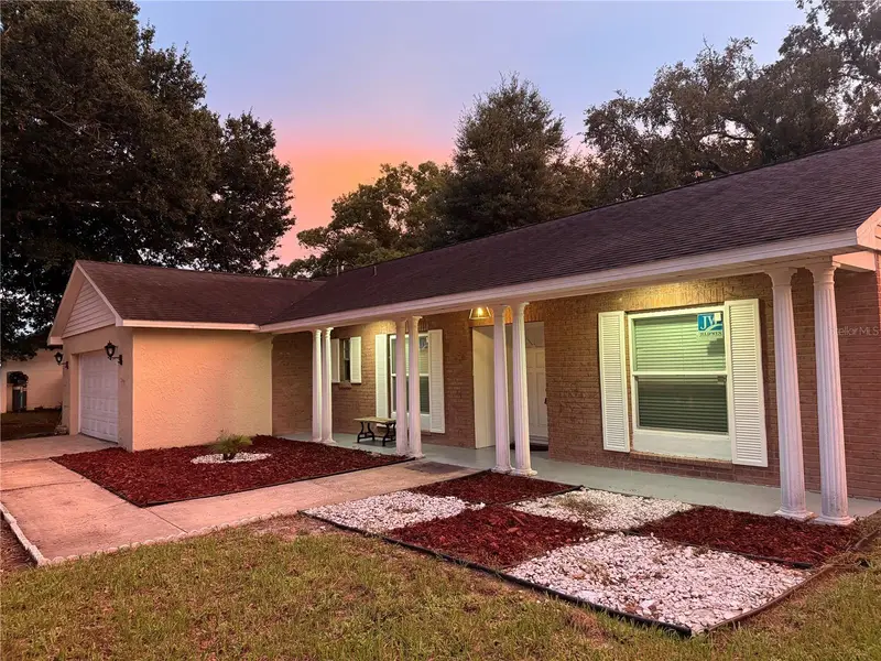 705 Vandergrift Dr, FL