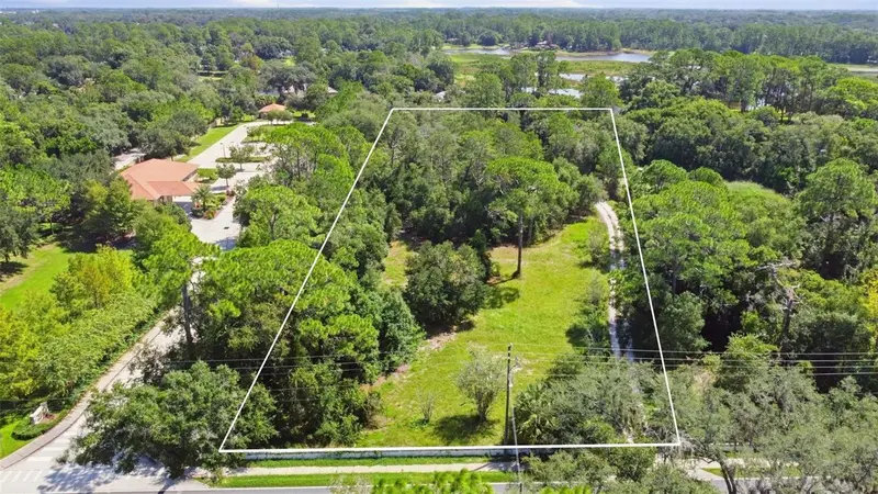 N Country Club Rd, FL
