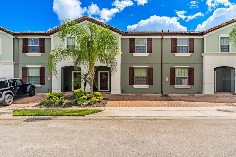 4582 Terrasonesta Dr, FL