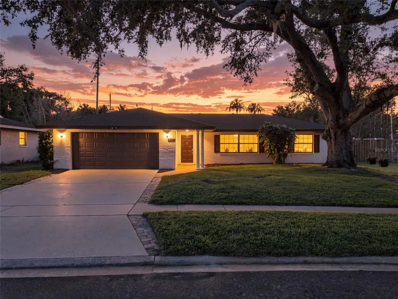 4762 Arrow Rd, FL