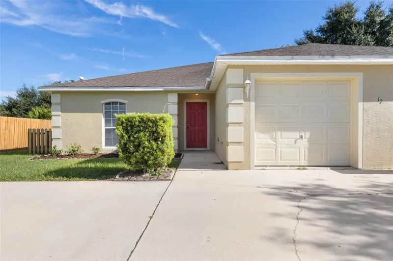 17 Louvet Ln #A, FL